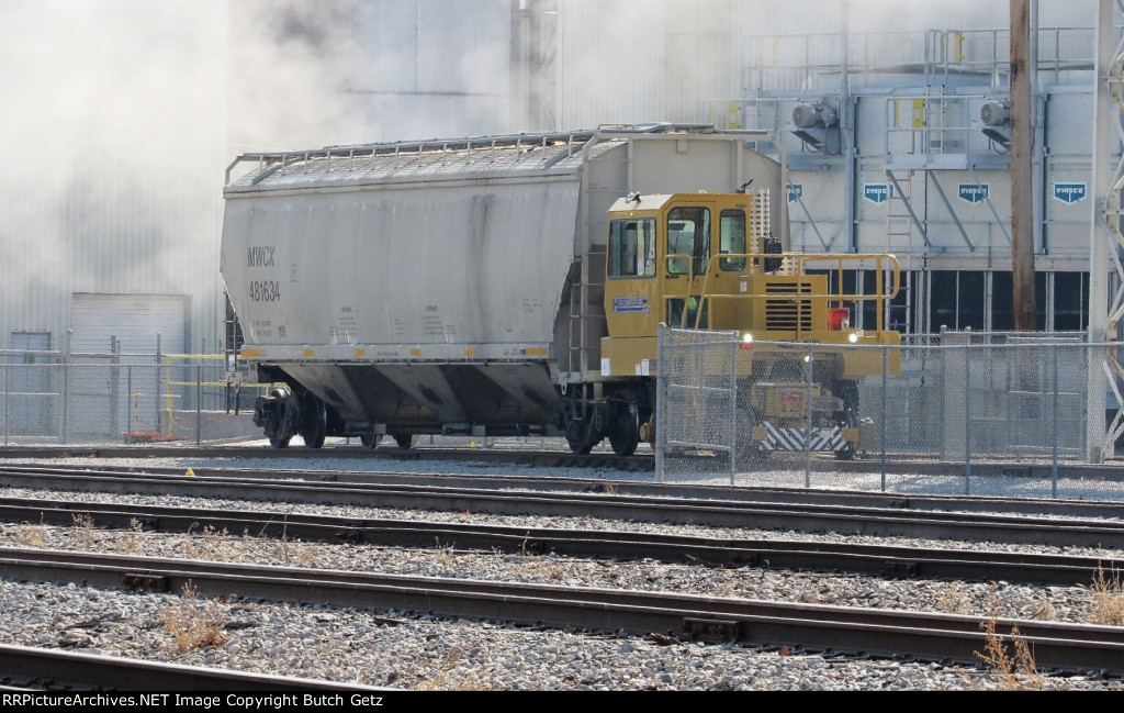 Trackmobile at work